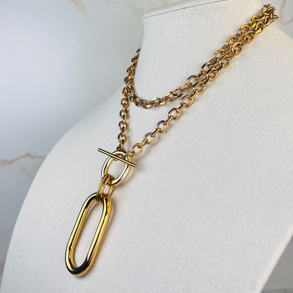 Revolve PETIT MOMENTS Large Carabiner Necklace in Gold-tone Waterproof 19" - Picture 3 of 6